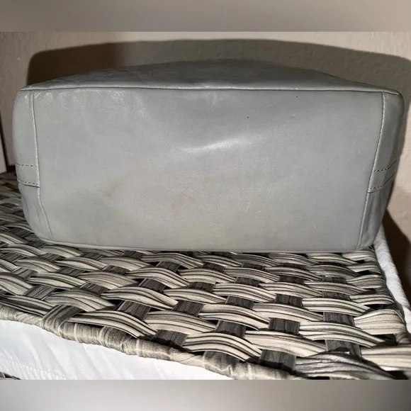 Coach Gray Leatherware Shoulder Bag Bucket Hobo Tattersall Plaid lining Z17197 - Picture 3 of 16